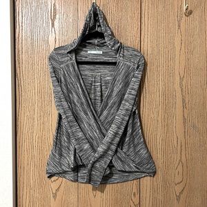 Maurices GrayWrap Hooded Sweater Sz M